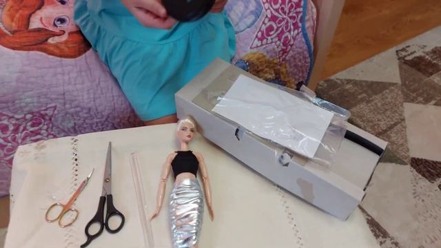 Кукла Barbie Looks Doll Original Blonde Pixie Cut (Барби Лукс блондинка с короткой стрижкой) смотреть онлайн