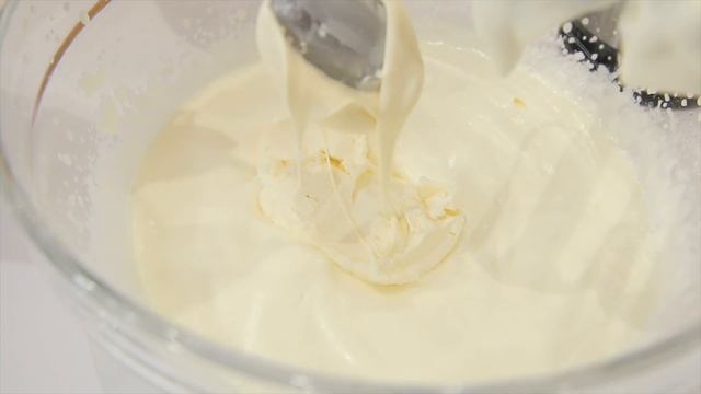 ЕШЬ и ХУДЕЙ! Он Стал Мои ФАВОРИТОМ! Этот Десерт Тает во Рту! Низкоуглеводный/КЕТО Меренговый Рулет. смотреть онлайн