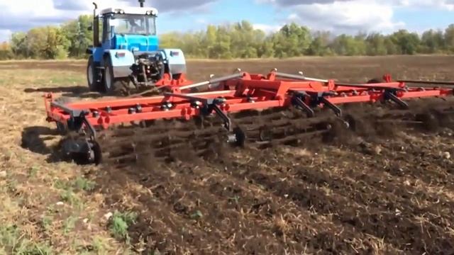 Обзор работы культиватора КС (У)- 8 с двойным катком, трактор Т-150 (Solar Fields) смотреть онлайн