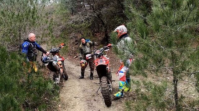 Эндуро Геленджк | Первый раз покоряют горы на мотоциклах смотреть онлайн