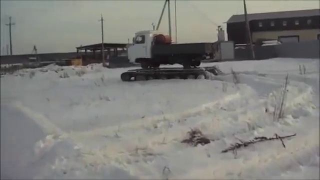 Уаз и Нива на гусеничной платформе ТСН 74 смотреть онлайн