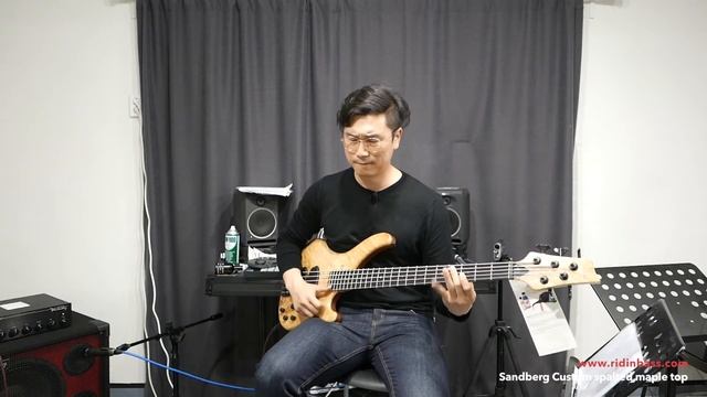 Sandberg Custom 5 Spalted maple top смотреть онлайн