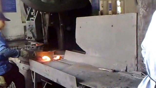 индукционный нагреватель для ковки прут на заводе заказчика смотреть онлайн