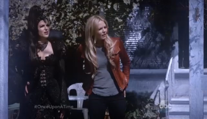 ABC's 'Once Upon a Time' Season Premiere Sneak Peek - Hollywood Reporter смотреть онлайн