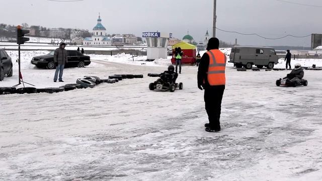 Чемпионат по картингу "Шупашкар-картинг" смотреть онлайн