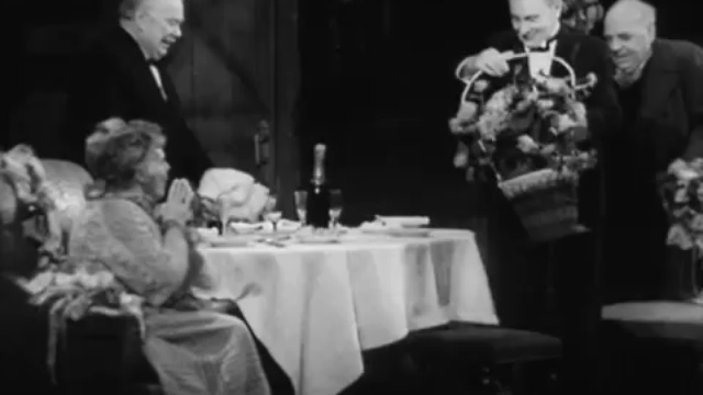 Соло для часов с боем. Часть 2 смотреть онлайн