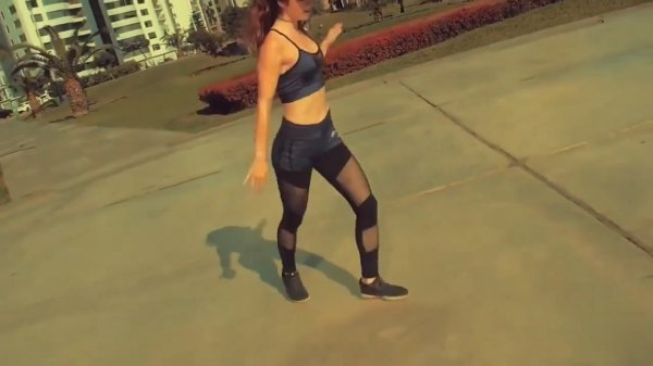 Jinny Feat The Resistance - Wanna Be With U Martik C Rmx.mp4