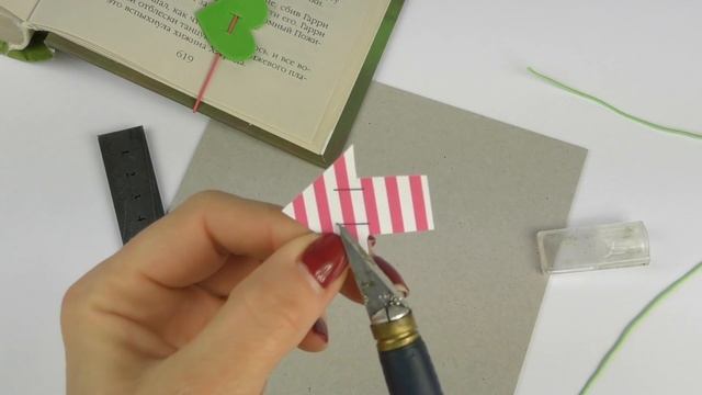 3 DIY ЗАКЛАДКИ СВОИМИ РУКАМИ | КАНЦЕЛЯРИЯ своими руками | ПОДЕЛКИ ДЛЯ ШКОЛЫ смотреть онлайн