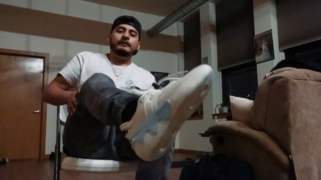 Unboxing the Nike Distorted DNA Shoes! смотреть онлайн