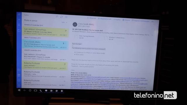 Anteprima Windows 10 mobile e Continuum смотреть онлайн