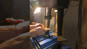 запресовка втулок рычага газ 24