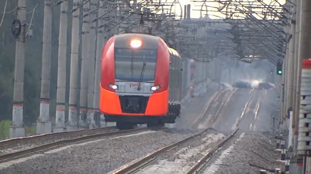 ЭЛЕКТРОПОЕЗД ЭС2Г-008 Ласточка смотреть онлайн