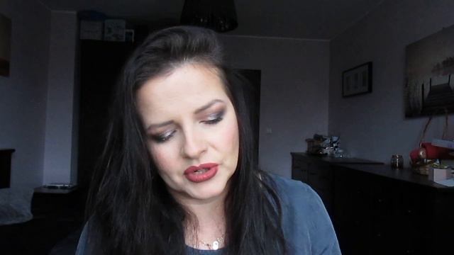 Perfumy na tacy смотреть онлайн