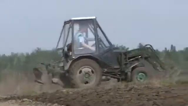 Вспашка. Минитрактор от mehed74 смотреть онлайн