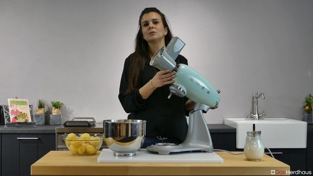 Kartoffelgratin mit der SMEG Küchenmaschine SMF02 und dem Gemüseschneider | schnell und lecker смотреть онлайн