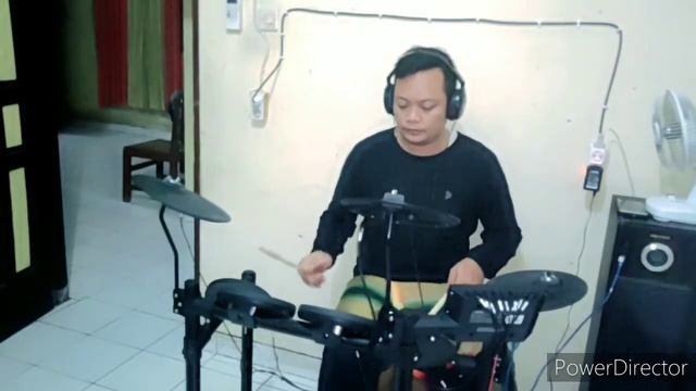 Cover drum yamaha dtx 452k " Sweet Child O' Mine " guns N' roses смотреть онлайн