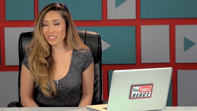 YOUTUBERS REACT TO K-Pop 4 смотреть онлайн