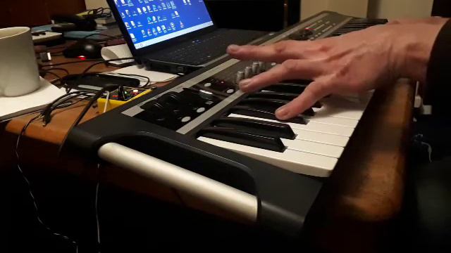 Korg X50 смотреть онлайн