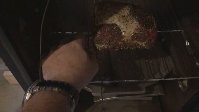 Готовим копчённую говядину. Коптилка Masterbuilt  MES 130|B Digital Electric Smoker.