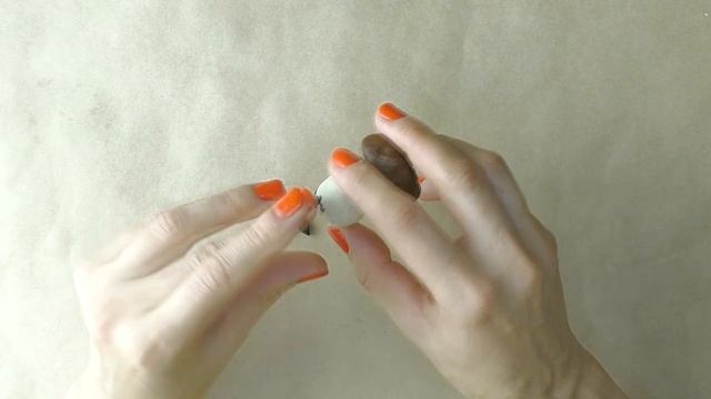 Поделки из каштанов Гриб из каштана и пластилина #поделкиизкаштанов #поделкивсадик #поделкисдетьми смотреть онлайн