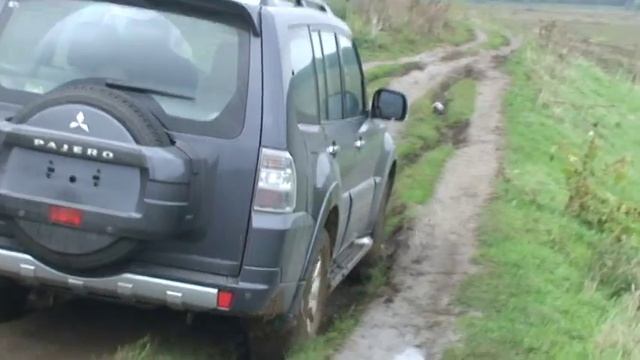 Mitsubishi Pajero IV смотреть онлайн
