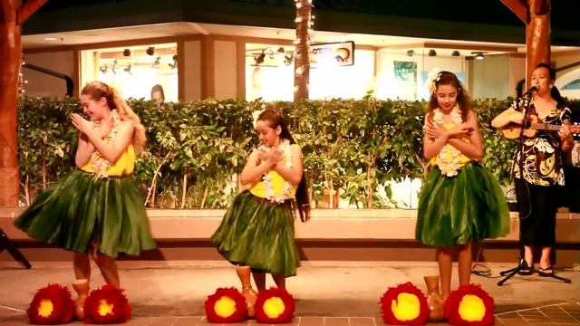 Гавайский танец "Hula anana".The Hawaiian dance. смотреть онлайн