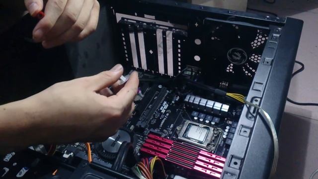 主機CPU更換 I5-4460升級E3-1231 v3 смотреть онлайн