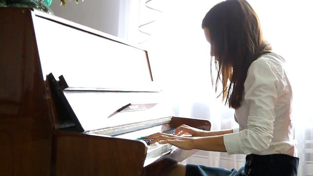 Мелодия из Хатико на пианино смотреть онлайн