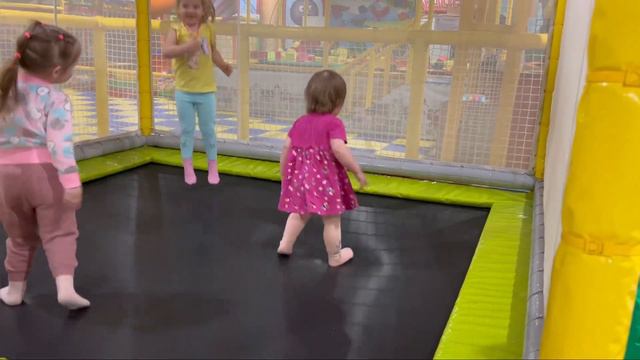 Море веселья в Фанки тауне! 23.05.2023 смотреть онлайн