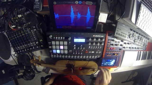 Testing Strom iPad App for Elektron Analog Rytm смотреть онлайн