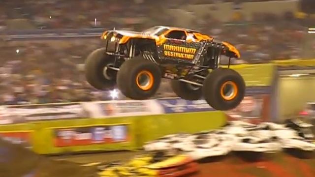 Indianapolis Monster Jam - Maximum Destruction смотреть онлайн