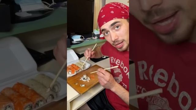 Вот как нужно есть суши! смотреть онлайн