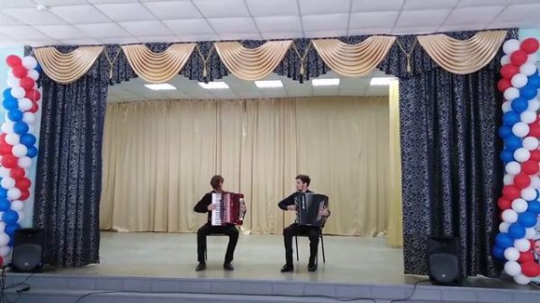 Вячеслав Хрусталёв и Игнат Бардусов - Подмосковный хоровод (Л. Смеркалов)