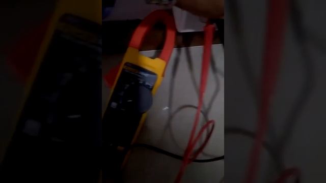 Peakmeter PM2118S comparacion Fluke 376 FC смотреть онлайн