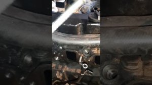 демонтаж форсунки, замена  прокладки форсунки. ремонт дизельного мотора td27, qd32eti