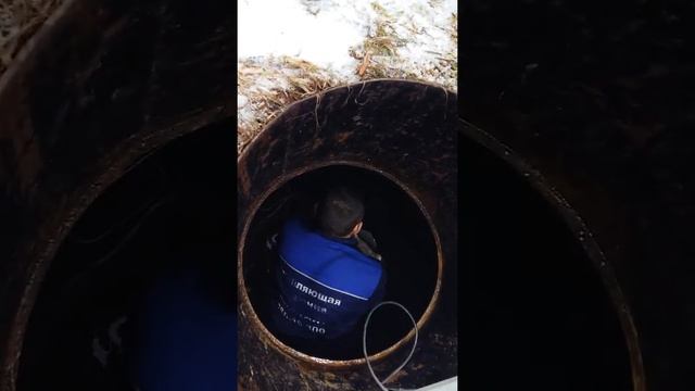 Демонтаж насоса из скважины часть 1 смотреть онлайн
