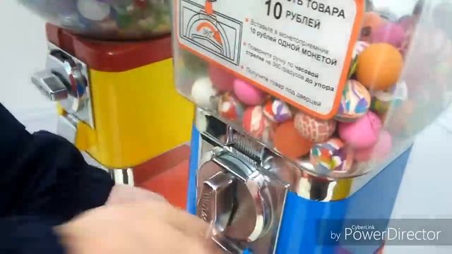 КАК ОБМАНУТЬ АВТОМАТ С ЖЕВАЧКОЙПОПРЫГУНЧИКОМ И ИГРУШКОЙ!!!