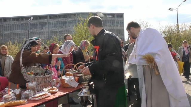 Проповедь на освящение куличей и пасох 2016 смотреть онлайн