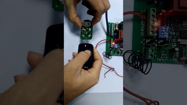 YET2130 300-868M auto scan rolling code remote control -NICE FLOR смотреть онлайн