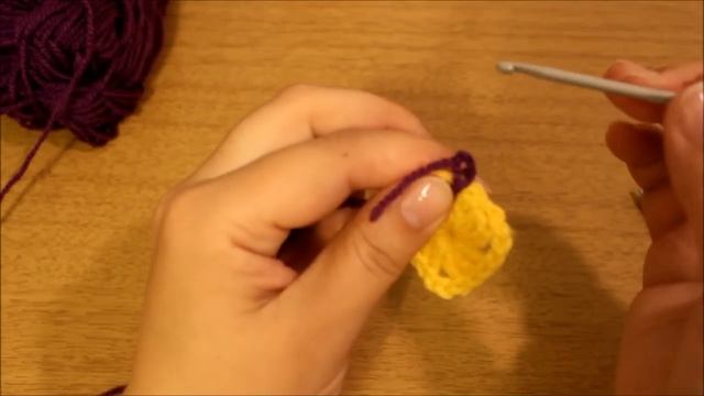 Плед "бабушкин квадрат". Мотивы крючком.Часть 1- вяжем мотив. Afgan blanket. Easy pattern. смотреть онлайн