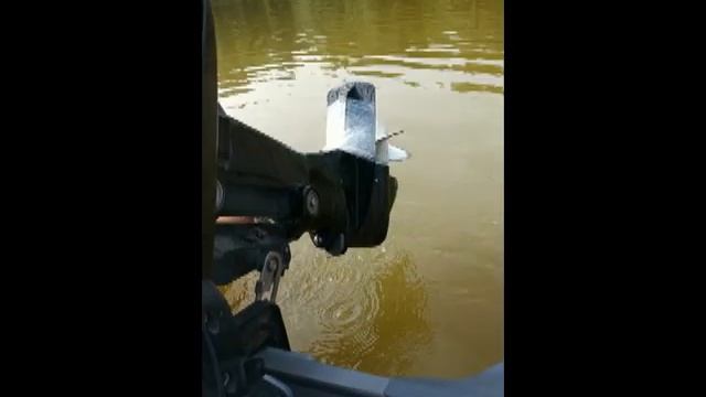 Лодочный мотор 9 9 Sea Pro не везёт и не выходит на глисер смотреть онлайн