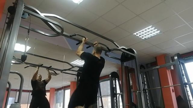 8 Подтягивания нейтральным смотреть онлайн