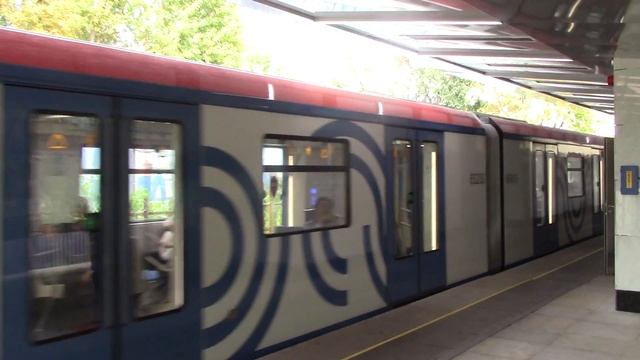 Электропоезд 81-865.2\866.2\867.2 "Москва" станция Пионерская смотреть онлайн