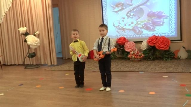 Серенада для девочек смотреть онлайн