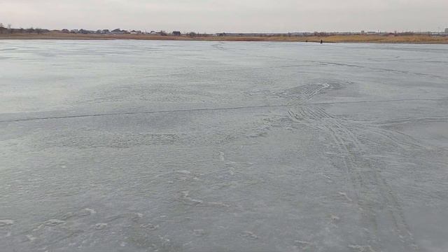 Где покататься на коньках за городом! Зима без снега!!! смотреть онлайн