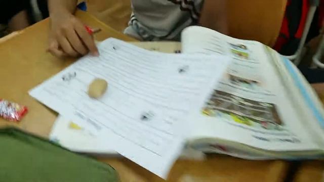 150925_The Key Sentence Training with DIY Board Game in EPL Class смотреть онлайн