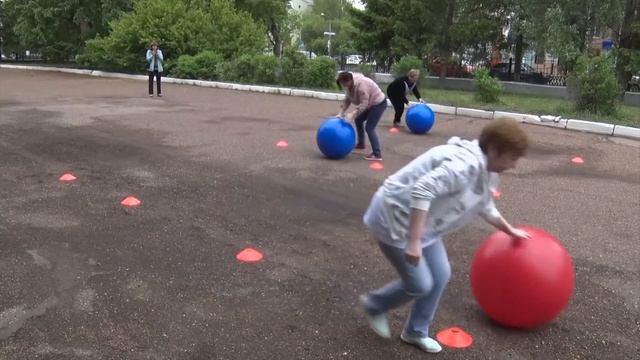 Новости Ишимбая: экотехнопарк, инвестчас, телефон доверия, спортивная суббота [24.05.2019] смотреть онлайн
