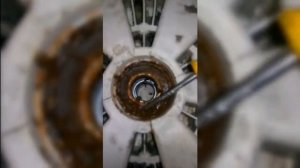 Замена подшипников на стиральной машине LG и чистка барабана