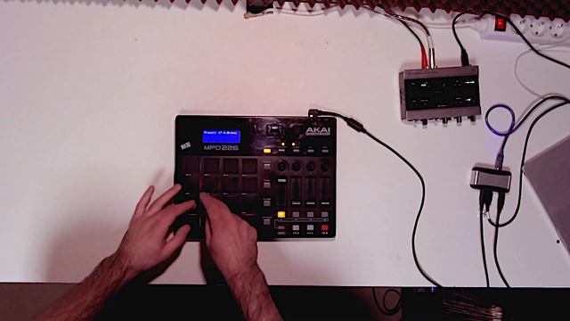🎵JAZZY LO-FI LIVE BEATMAKING / AKAI MPD226 / ABLETON 10 смотреть онлайн