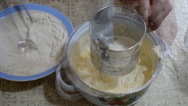 Кекс "Столичный" по семейному рецепту смотреть онлайн